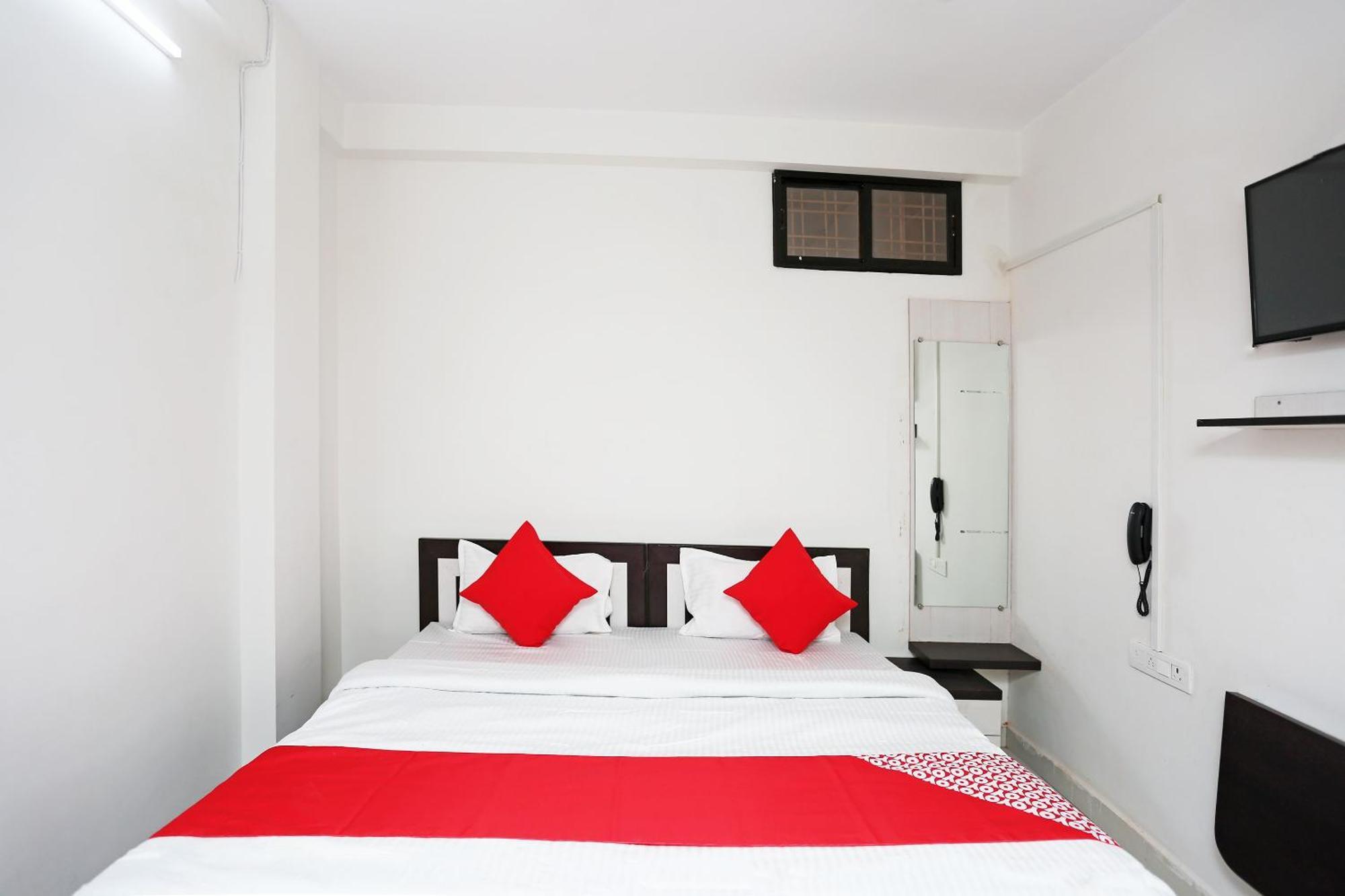 Hotel O 30359 Hotel The Vinayak Bhopal Exteriör bild