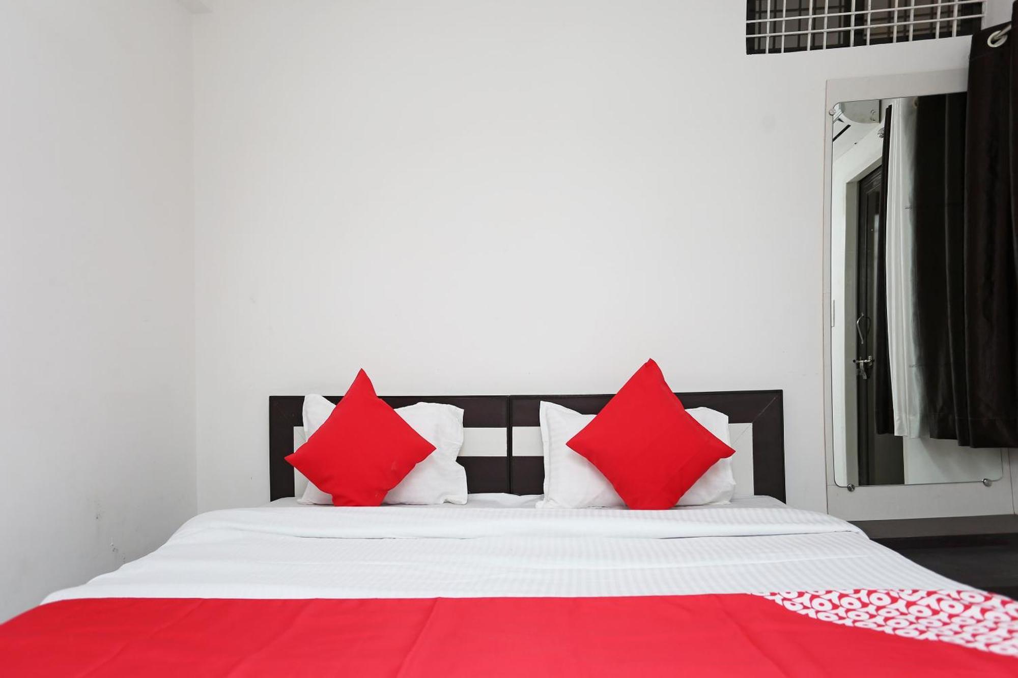 Hotel O 30359 Hotel The Vinayak Bhopal Exteriör bild