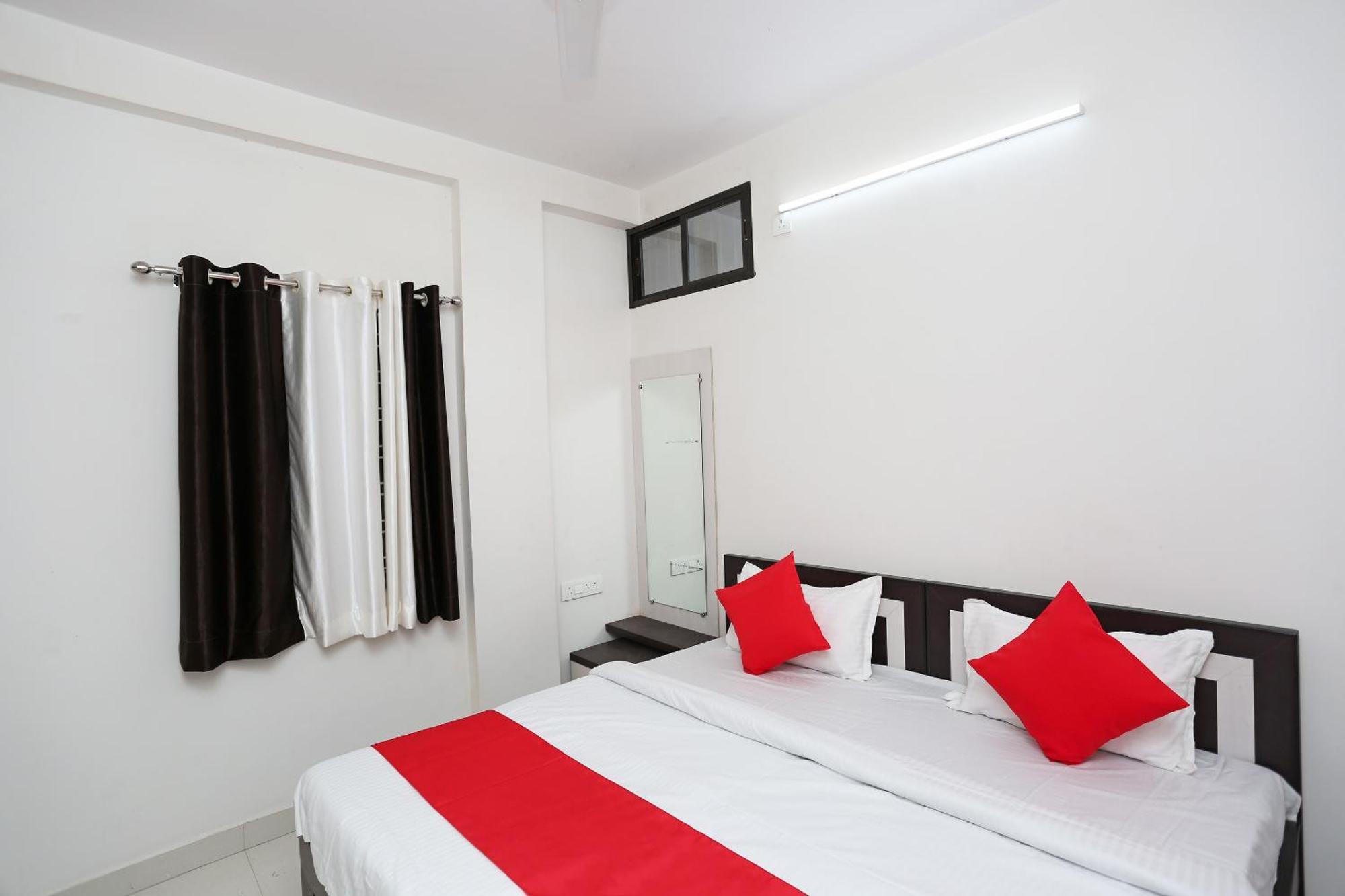 Hotel O 30359 Hotel The Vinayak Bhopal Exteriör bild